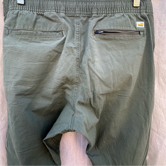 Vuori Men's Ripstop Cargo Joggers Drawstring Waist Casual Straight Leg Sz M - Picture 11 of 16